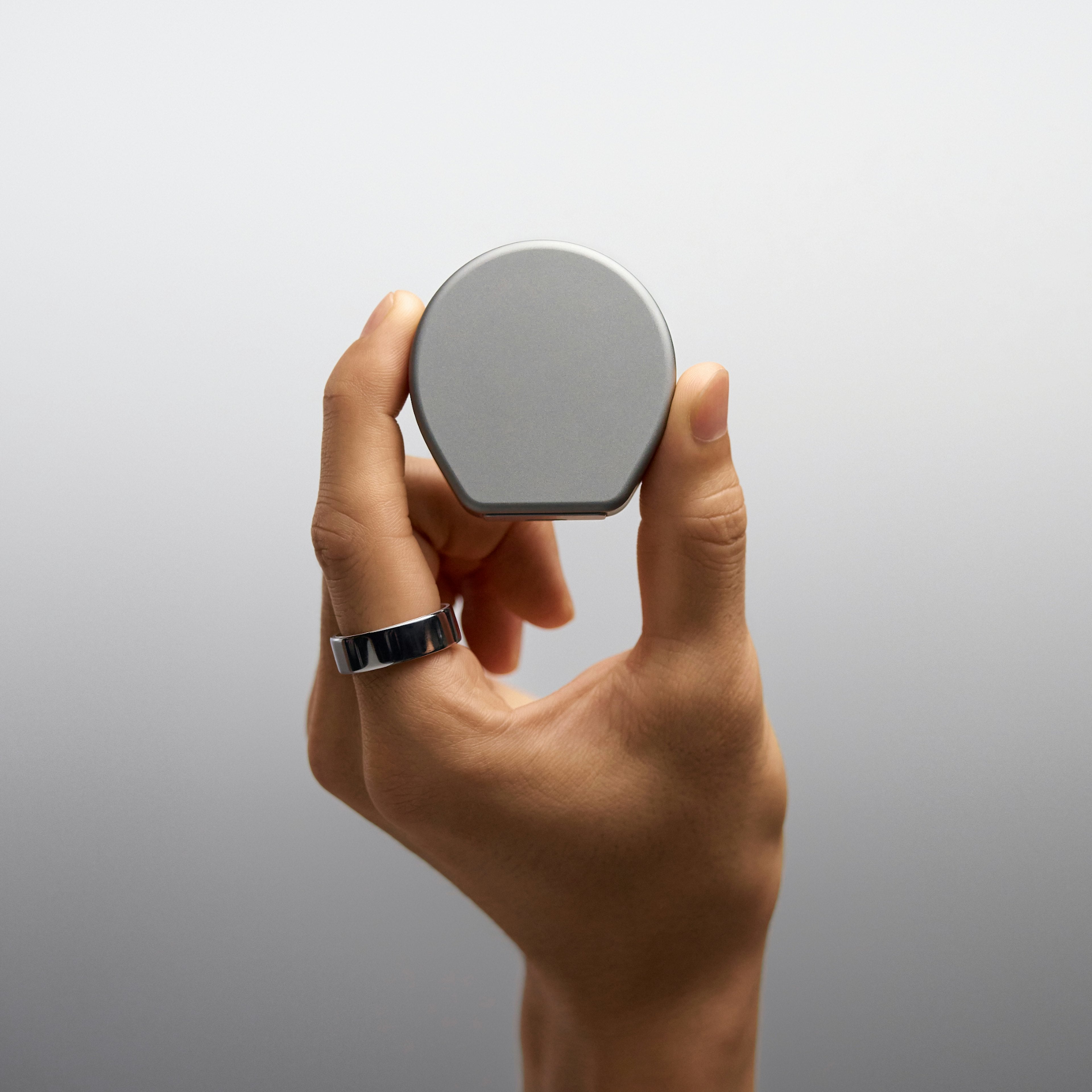 Oura Ring 4 Charging Case