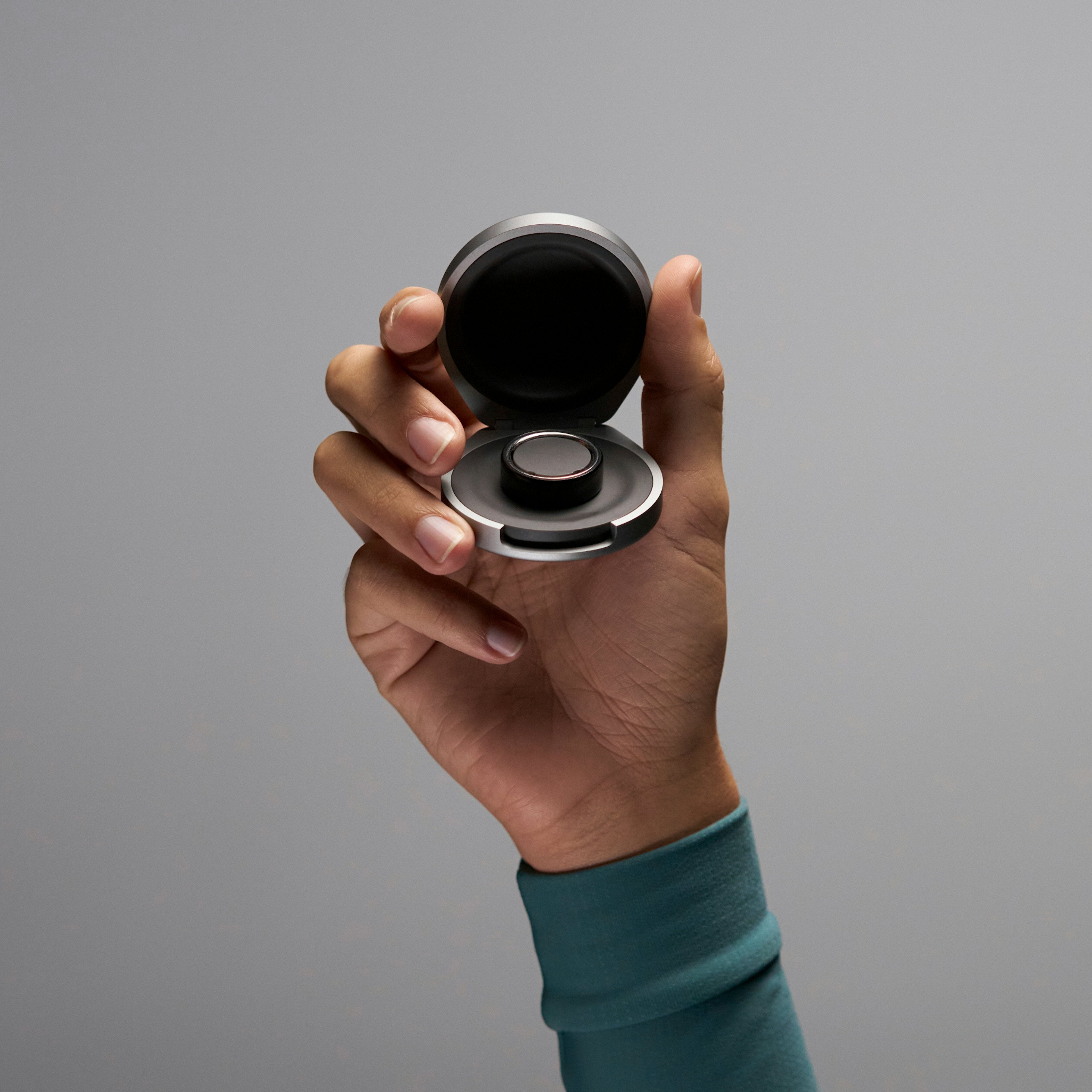 Oura Ring 4 Charging Case